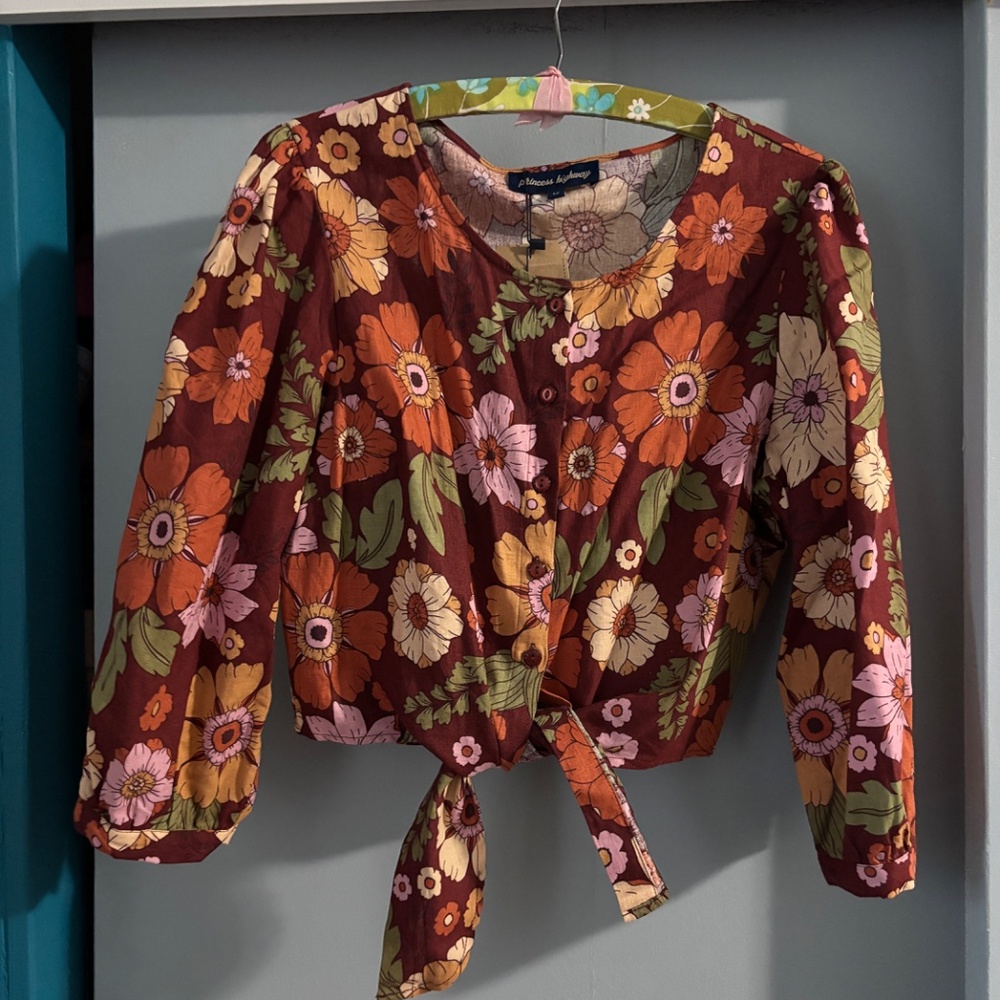 Princess Highway Brandy Floral Tie Top Chocolate NWT - Picture 3 of 8